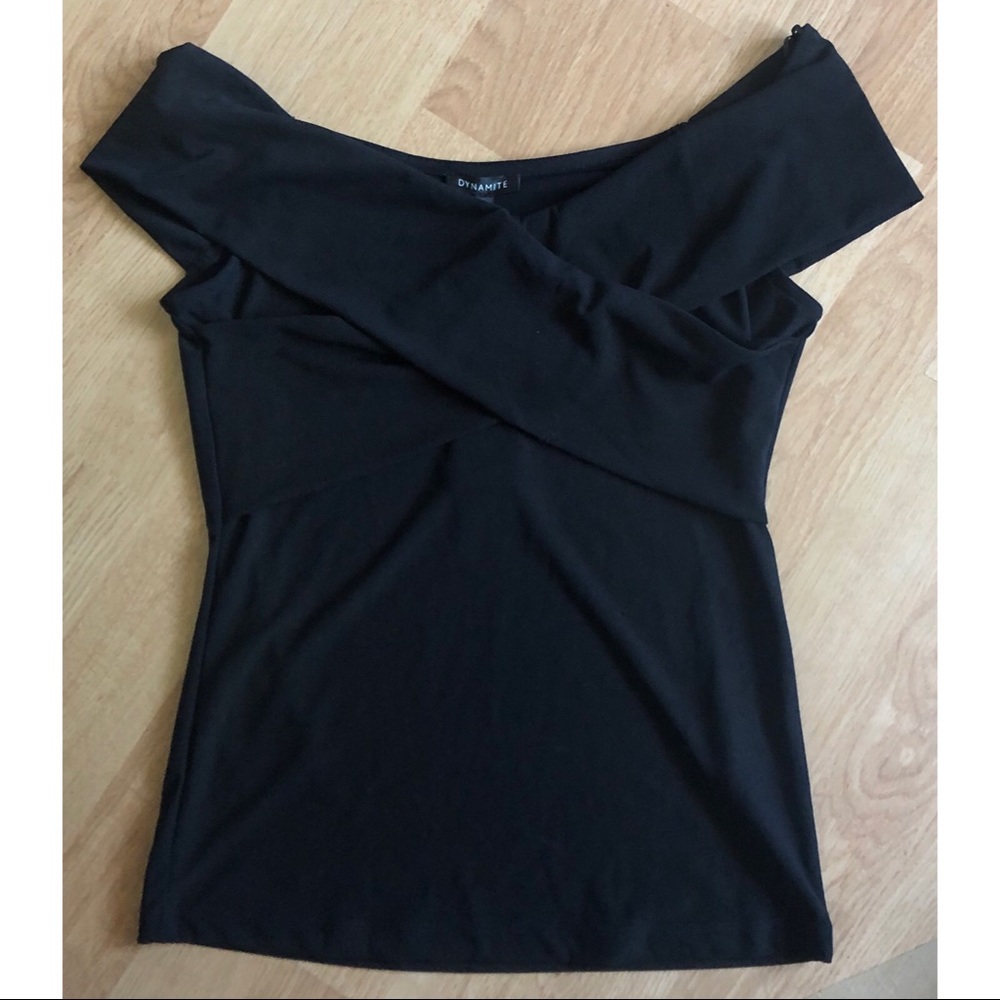 NWT 🌻 Dynamite Off Shoulder Top
